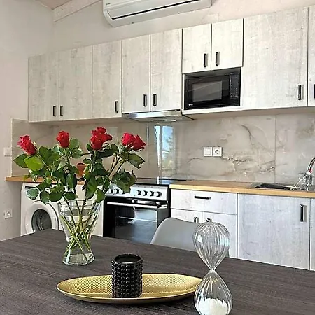 Eris - 2 Bedroom Апартаменты *